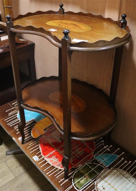 An Edwardian inlaid etagere W.59cm